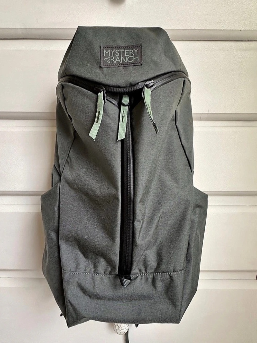 Mystery Ranch Catalyst 22 Backpack 21L CORDURA 3-ZIP